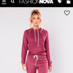 FASHION NOVA SWEAT SUIT JOGGER AND HOODIE SET